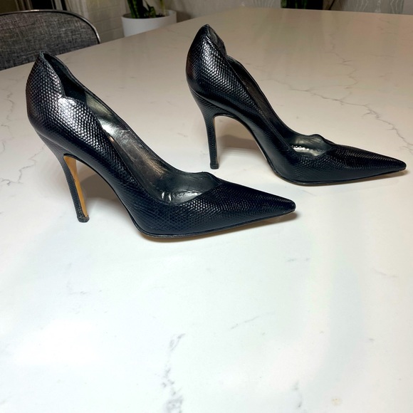 HP 🎉 Dolce & Gabbana Leather Heels - Picture 1 of 8